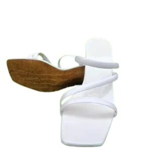 KHARIDLE White Round Toe Flats