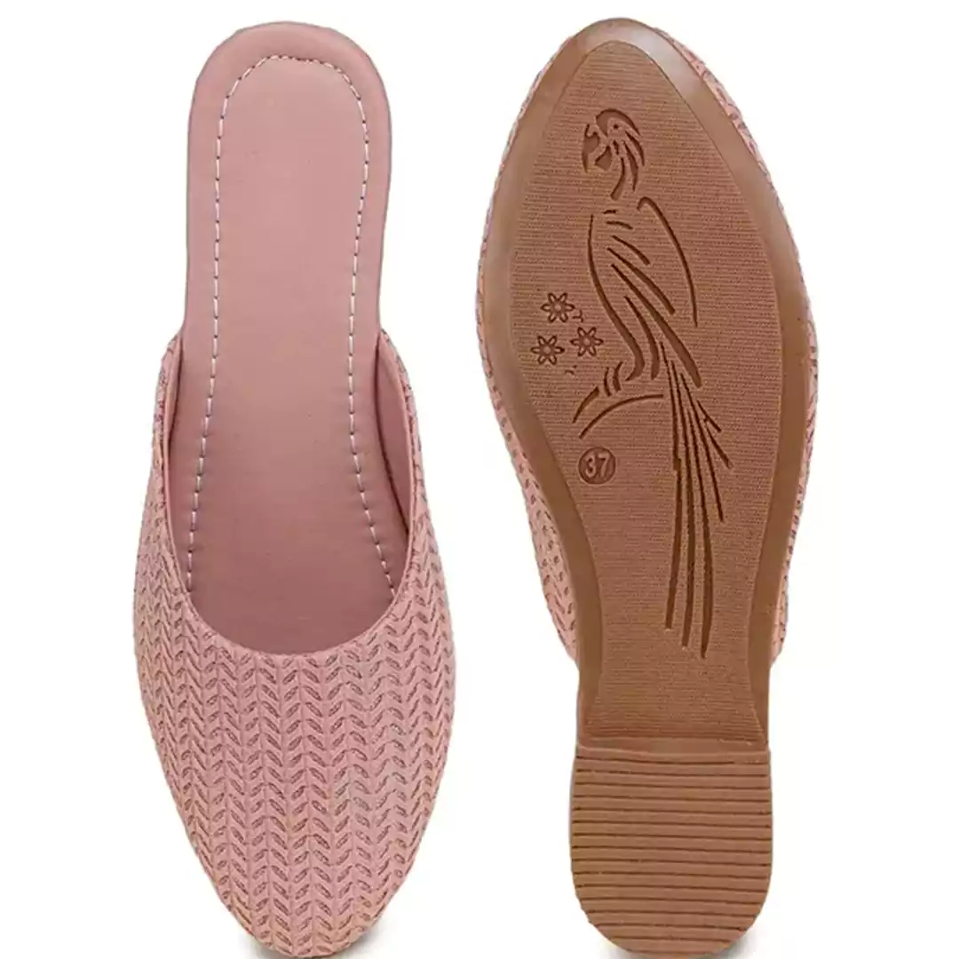 KHARIDLE Latest Collection Synthetic Leather Juttis - Image 3