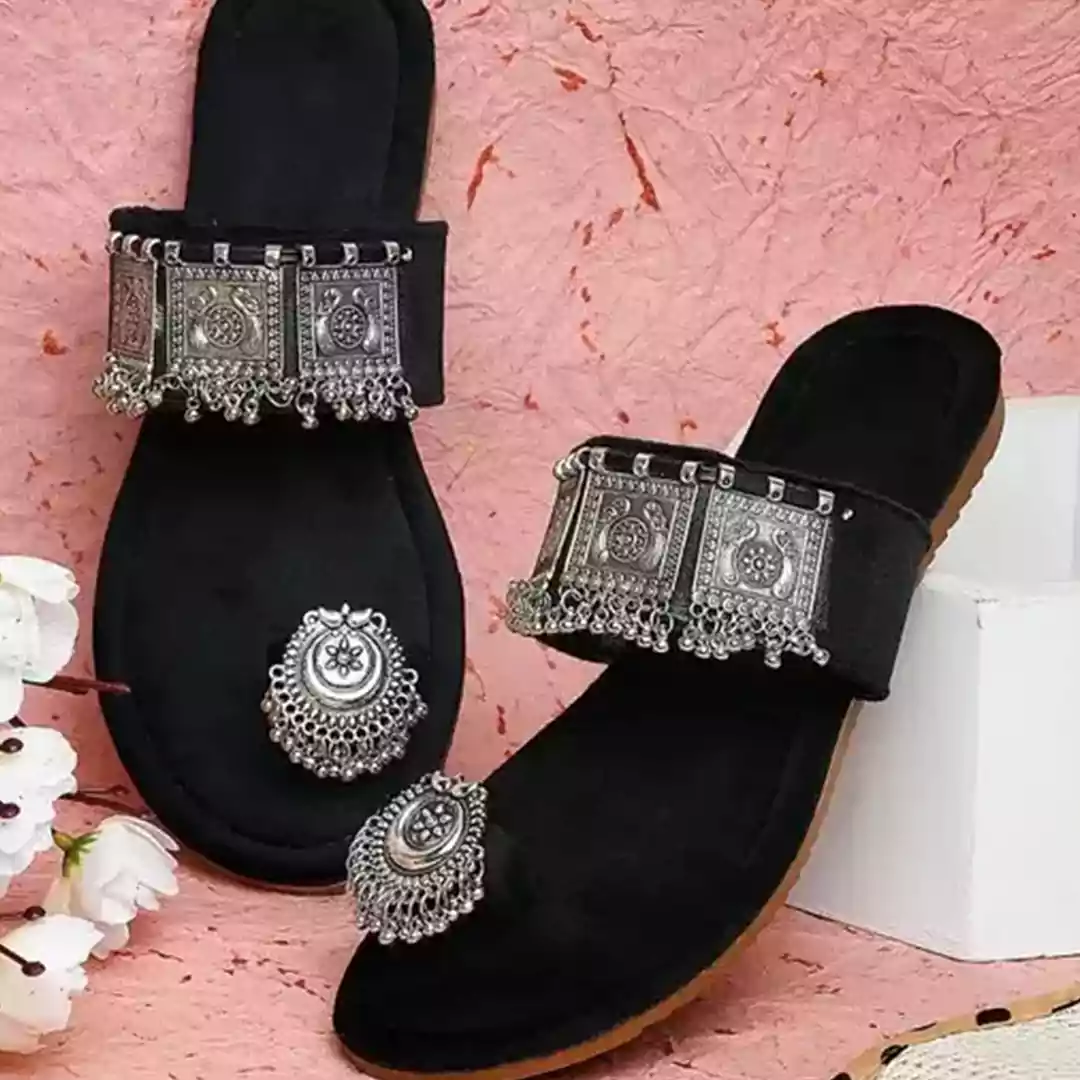 KHARIDLE Velvet Oxidised Flats