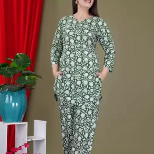 KHARIDLE Trendy Petite Cord Set