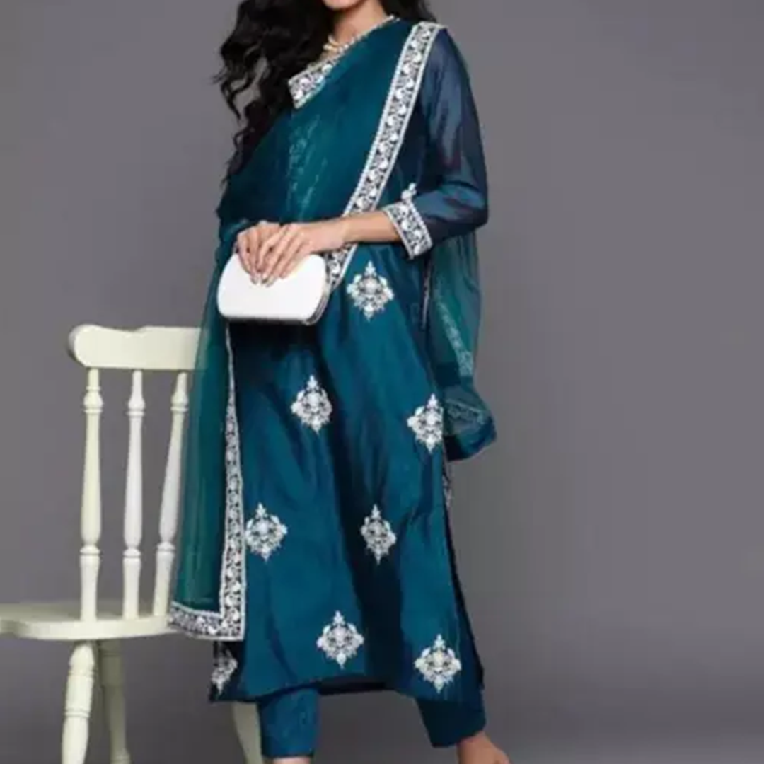 KHARIDLE Ethnic Wear Fanc Heavy Kurta Set - Image 3