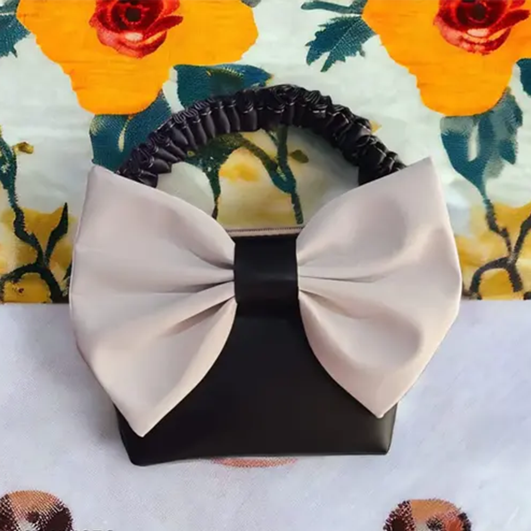 KHARIDLE Black Wrinkle Sweet Bow Hang Bag