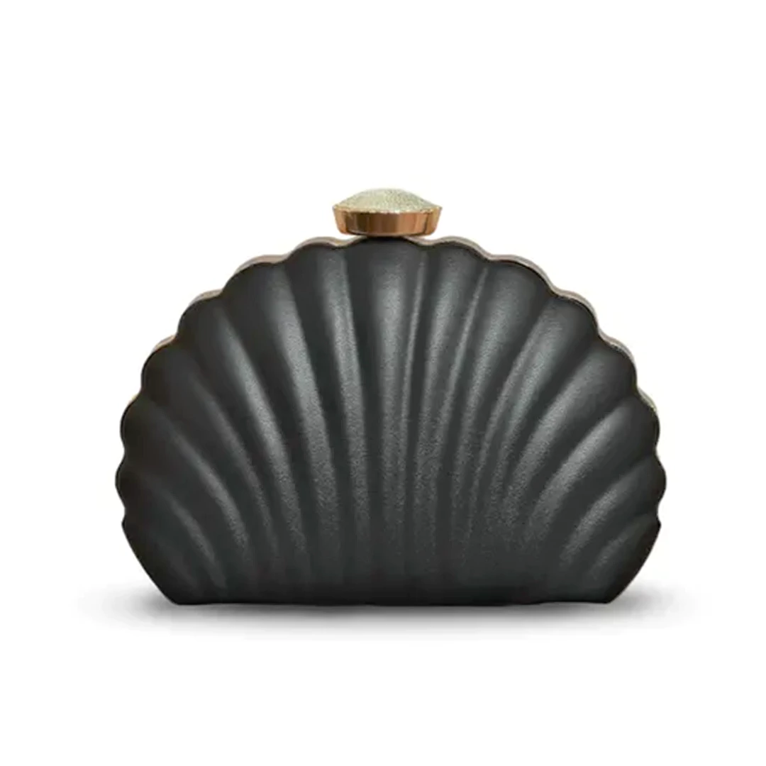 KHARIDLE Black & Gold Shell-Shaped Clutch - Image 4