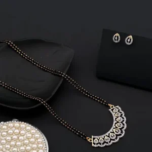 Modern Leaf Motif Mangalsutra